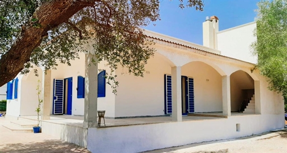 villa brindisi persiane inferriate