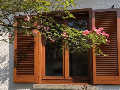 persiana in ferro e legno